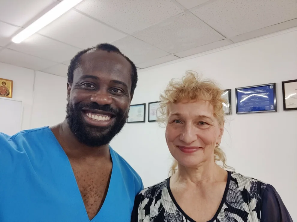 IB Clinic 3D-стельки Москва &mdash; живой диалог врача и пациента при осмотре стопы, подготовка к изготовлению индивидуальных ортезов, метро Беломорская