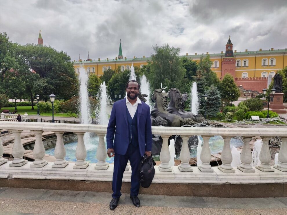 Доктор Бэйзил Ивунзе в V Евразийский ортопедический форум 2025 ⚕️